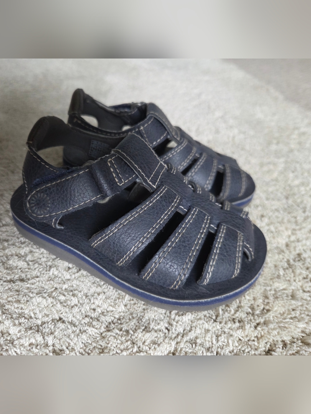 UGG Josiah Blue Faux Leather sandals for toddlers Boys Shoes 6